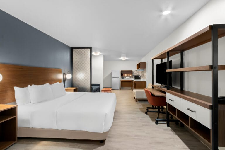 Choice Hotels International Celebrates Major Milestone with 500th Extended Stay Property Opening, Everhome Suites Glendale