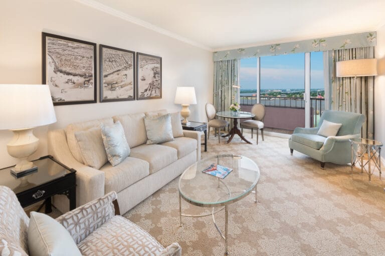 Suite-2005-Living-Room