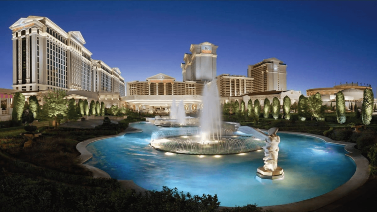 MGM Resorts International Announces Transformational Agreements With MGM Growth Properties And VICI