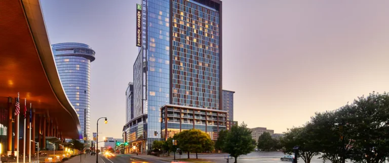 New Embassy Suites by Hilton Hits a High Note with Downtown Nashville Debut